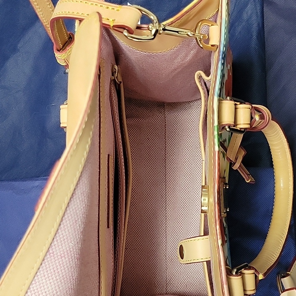 Dooney & Bourke 1975 Hibiscus Tote Handbag NWOT - Picture 5 of 8